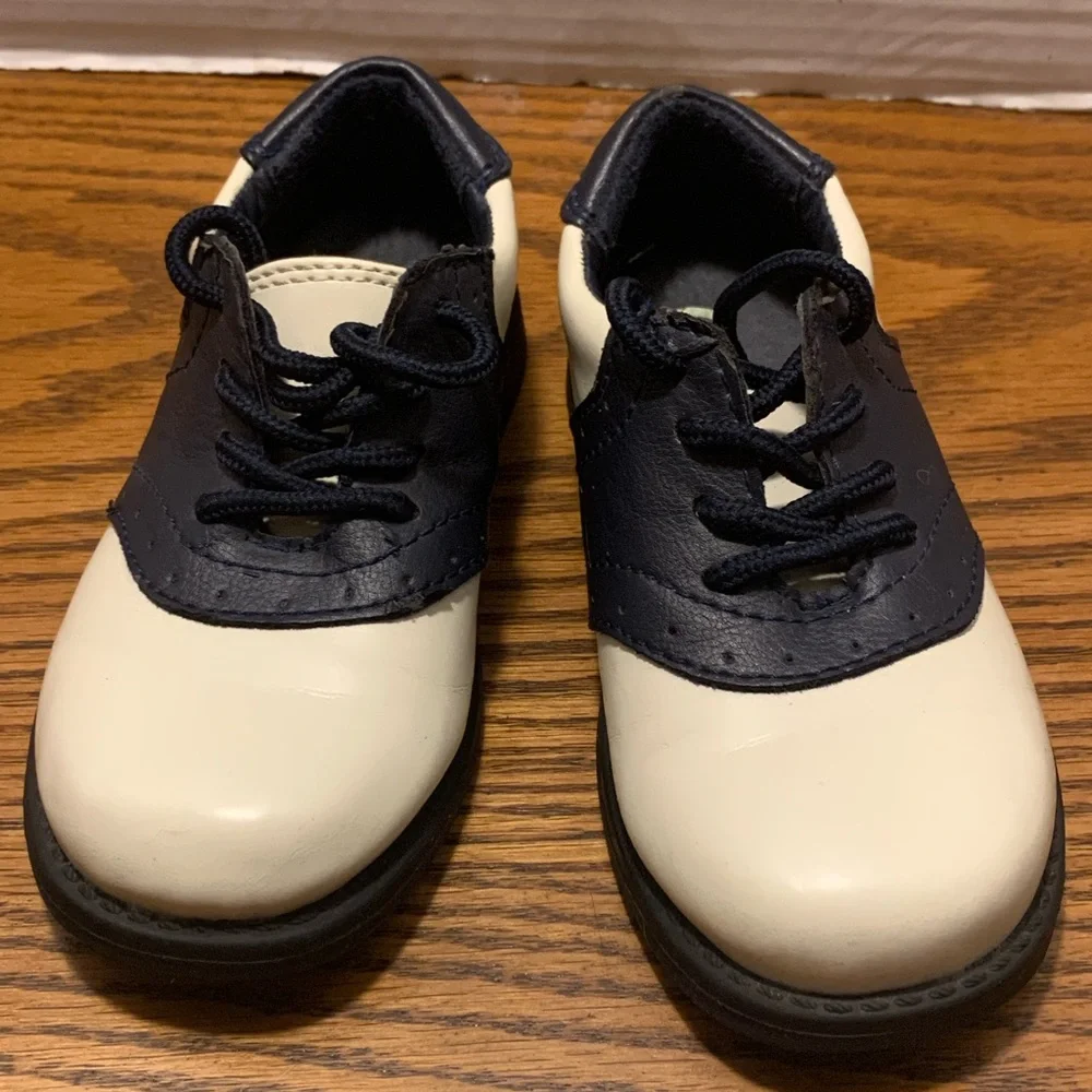 Classic Navy and cream Kids Shoes size8 royal wedding classic comfort school boy